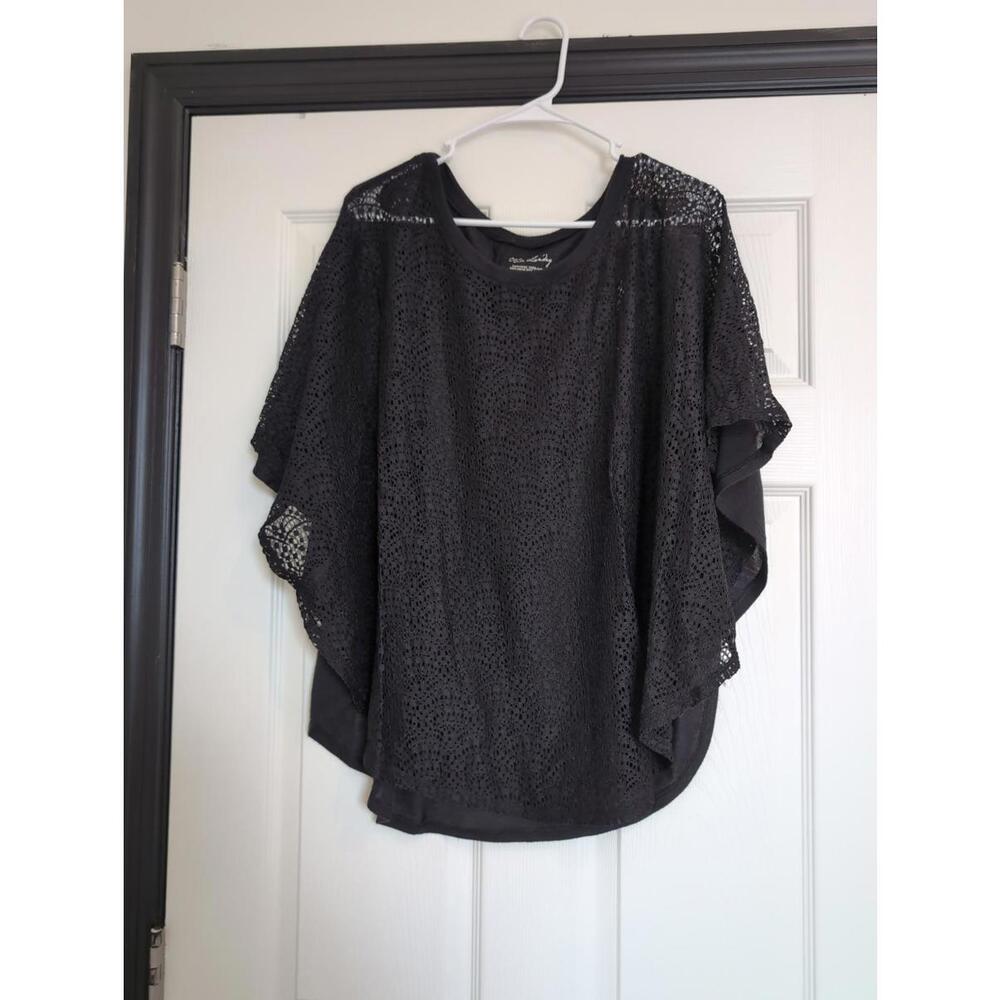 One size black lace poncho